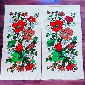 Vintage Panda 2 Bath Towels Yellow Floral 100% Cotton New Old Stock 48 x 25